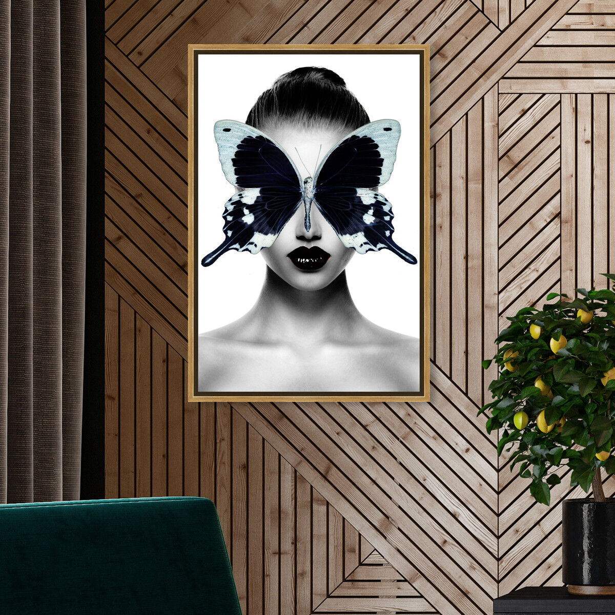 Blue Duchess Night | Portrait Wall Art | Oliver Gal