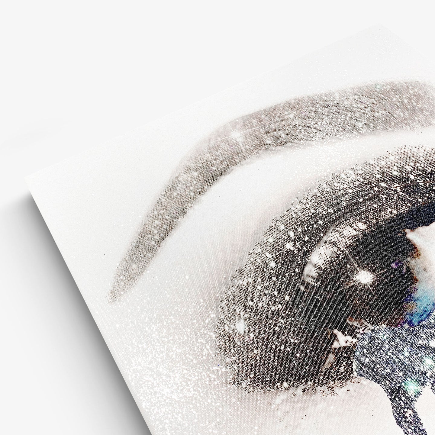 Eyes and Rhinestones: Diamond Dust™